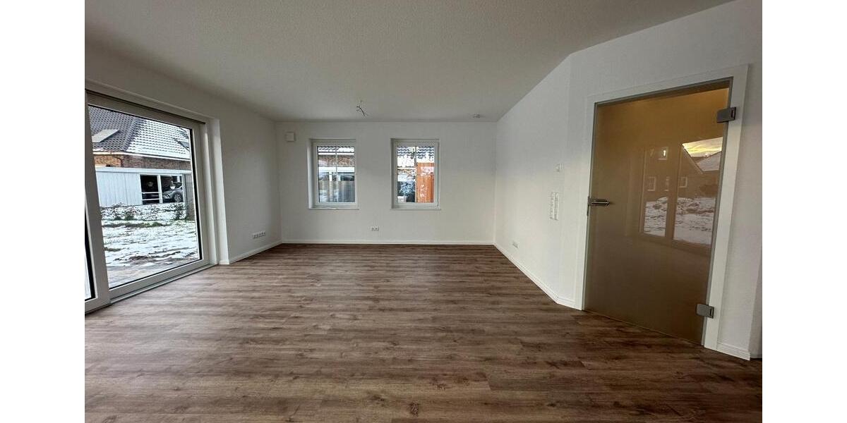 Einfamilienhaus Hage - 4 Zimmer, 134 m&sup2;, 1.290&euro; | Angebot:26359002