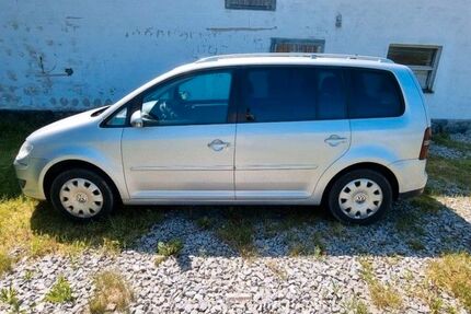 VW Touran 206.000 km 2.999 € Breitenberg 94139