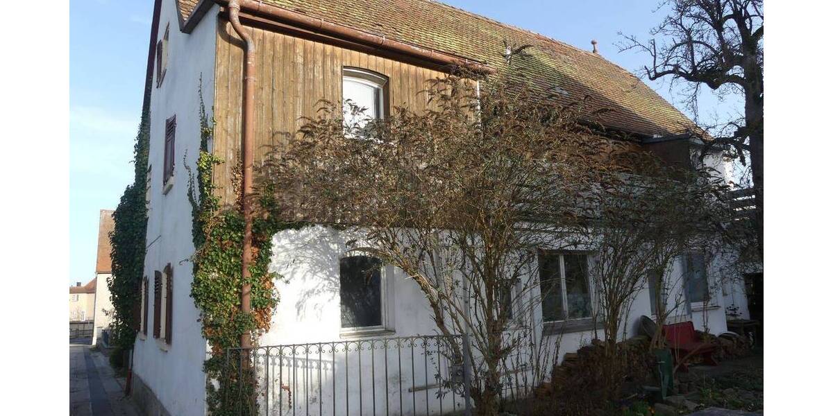 Mehrfamilienhaus, Wohnhaus Heilsbronn - 1 Zimmer, 190 m&sup2;, 260.000&euro; | Angebot:26205577