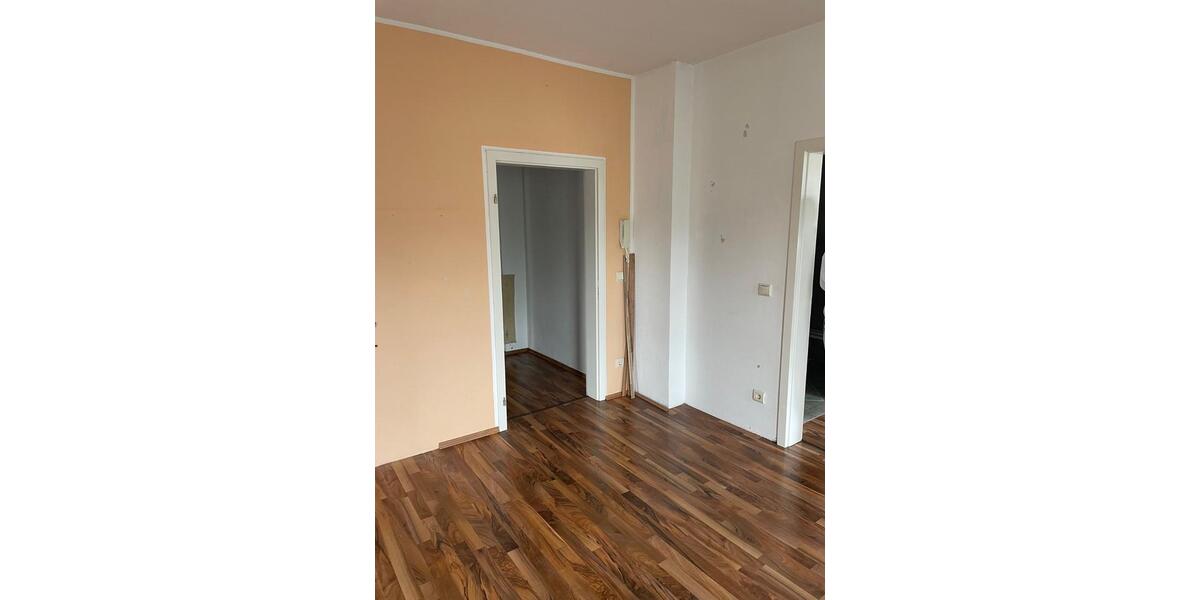 Etagenwohnung Weida - 6 Zimmer, 130 m&sup2;, 760&euro; | Angebot:24826876