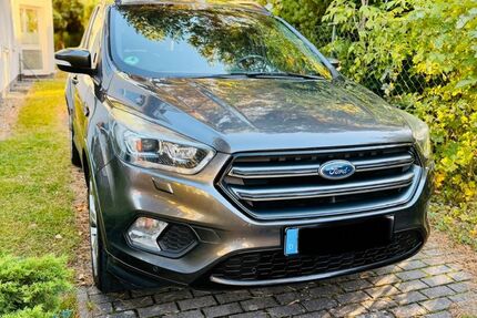 Ford Kuga 107.842 km 8.500 &euro; Berlin 10318
