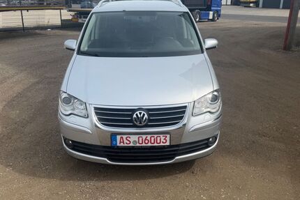 VW Touran 266.000 km 3.500 &euro; Sulzbach-Rosenberg 92237