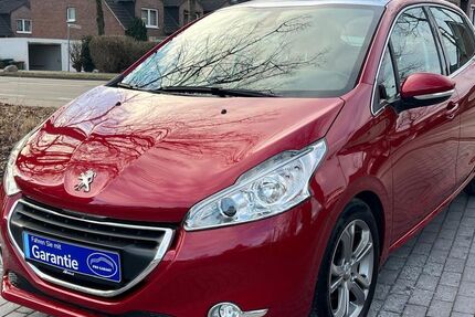 Peugeot 208 115.250 km 7.990 &euro; Paderborn 33100