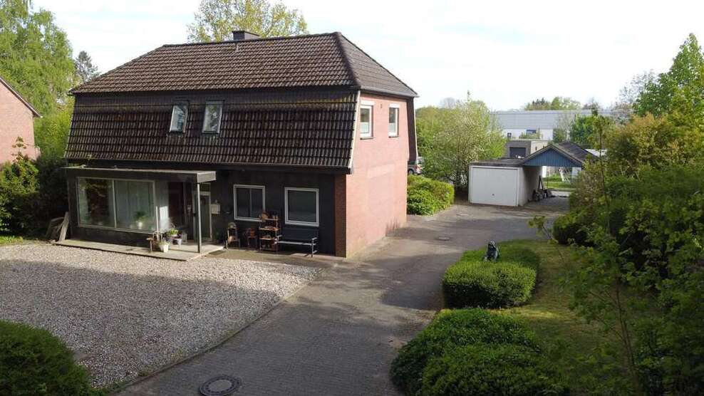 Haus zum Kaufen in Bornhöved 398.000 € 228 m²