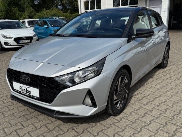i20