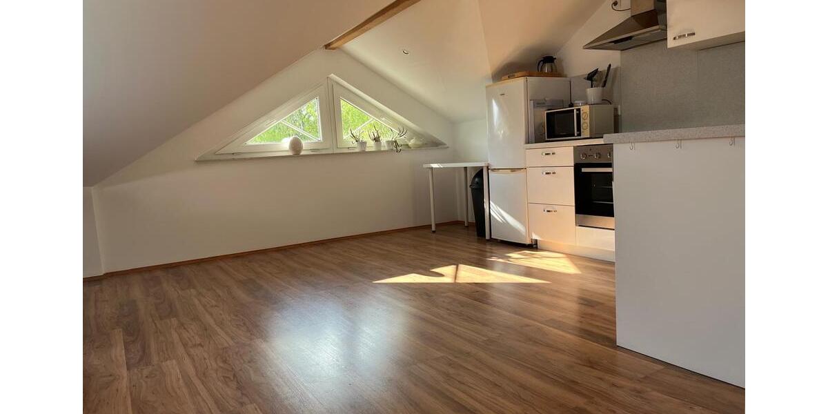 Dachgeschoßwohnung Berlin Neukölln - 2 Zimmer, 75 m&sup2;, 1.450&euro; | Angebot:26317824