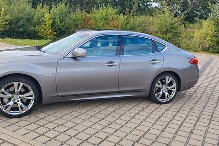 INFINITI M30 167.000 km 14.800 € Hohen Viecheln 23996