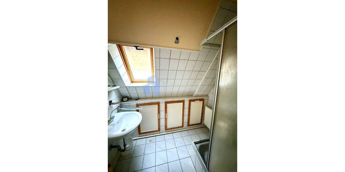 Einfamilienhaus Bad Karlshafen / Helmarshausen Helmarshausen - 1 Zimmer, 240 m&sup2;, 49.500&euro; | Angebot:25753094