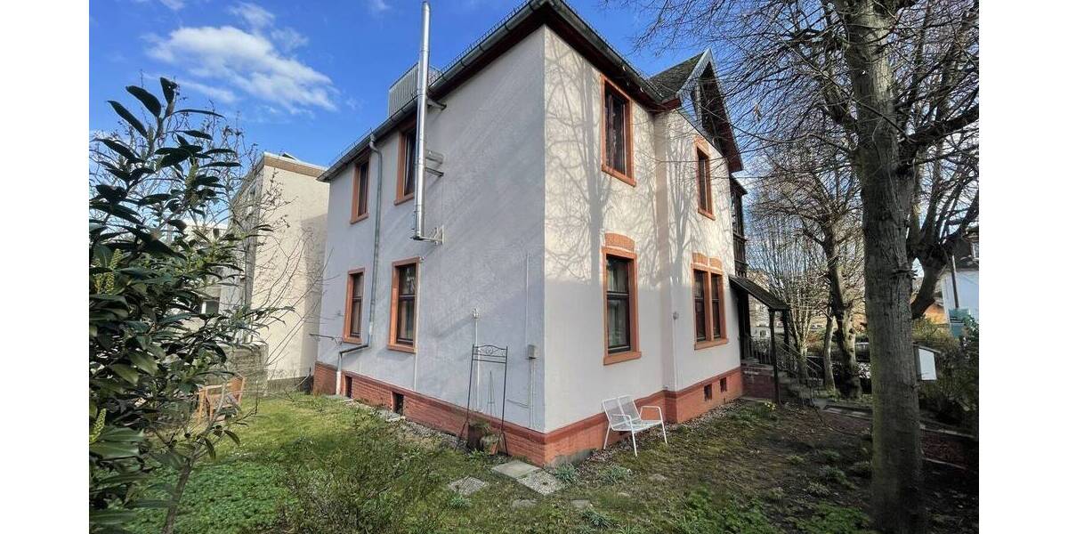 Mehrfamilienhaus, Wohnhaus Frankfurt am Main Seckbach - 6 Zimmer, 242 m&sup2;, 1.200.000&euro; | Angebot:26139136