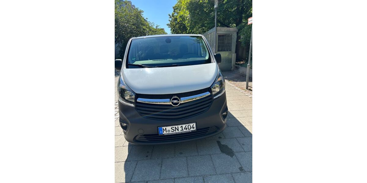 Opel Vivaro 177.000 km 9.300 &euro; München 80937