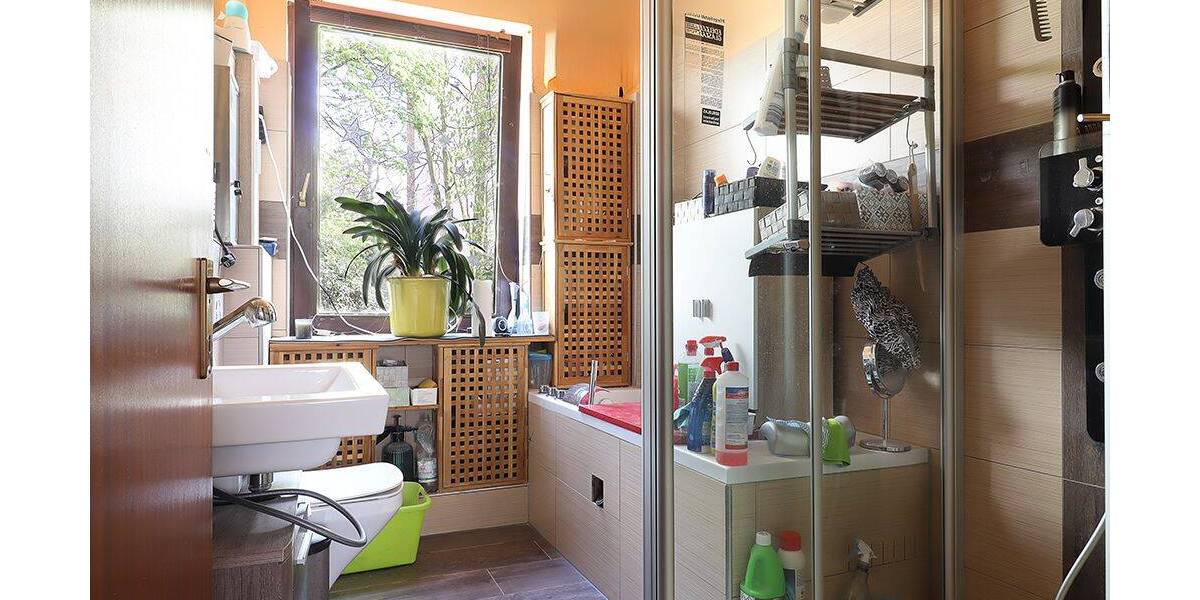 Mehrfamilienhaus, Wohnhaus Bremen Ohlenhof - 8 Zimmer, 179 m&sup2;, 279.000&euro; | Angebot:26319692