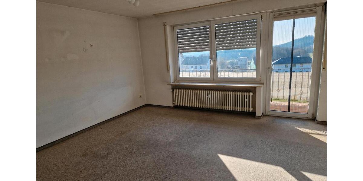 Etagenwohnung Kemnath - 4 Zimmer, 90 m&sup2;, 700&euro; | Angebot:25158100