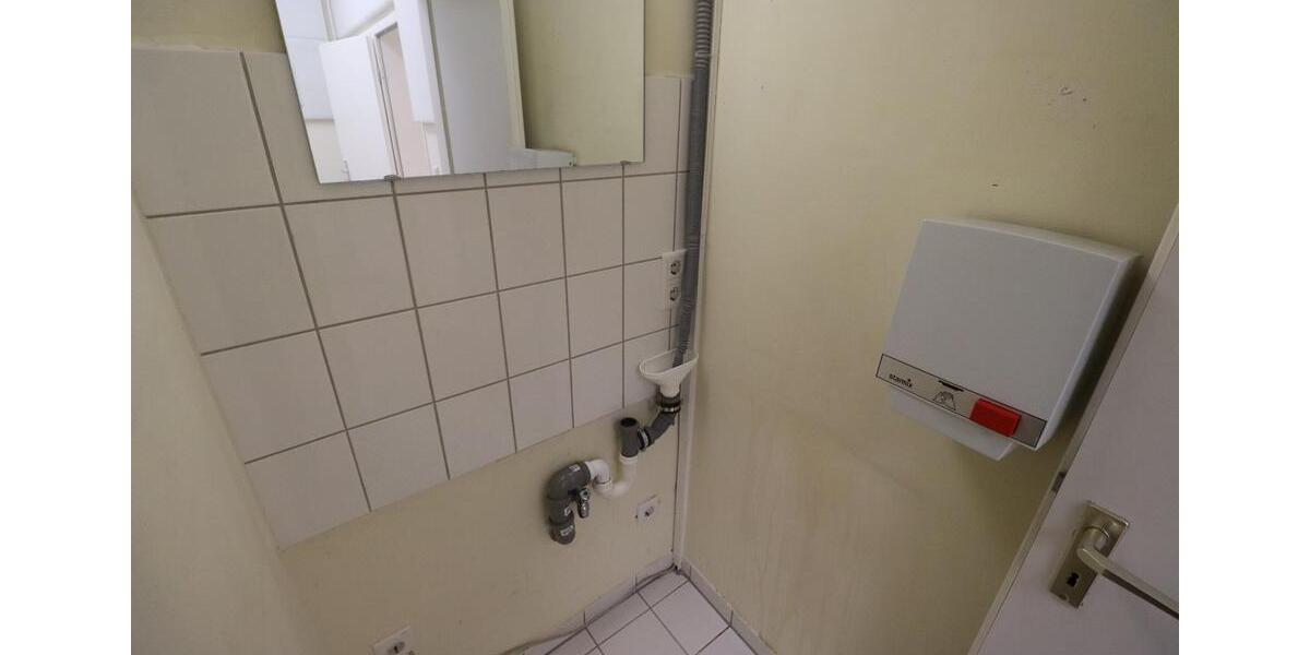 Vielseitige 76 m² Gewerbefläche mit Schaufenster in Seesen 6297.10202 zimmer