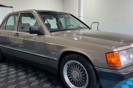 Mercedes-Benz 190 242.500 km 9.000 &euro; Dortmund 44319