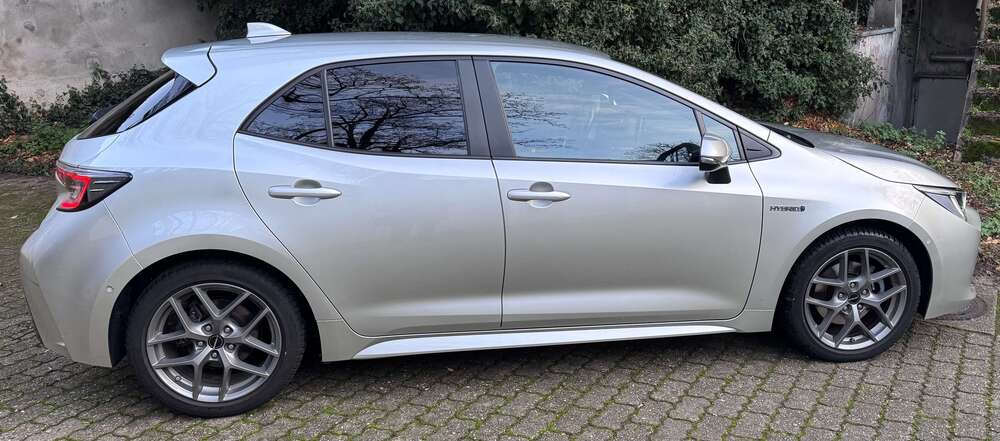 Toyota Corolla 93.910 km 21.500 &euro; Köln 50933