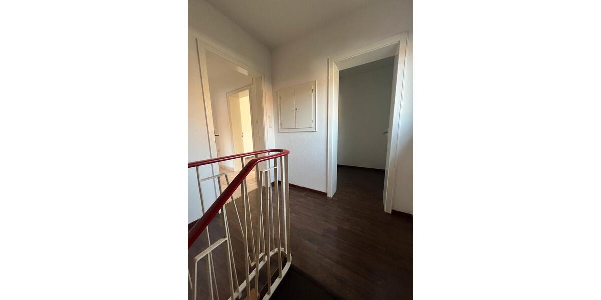Einfamilienhaus Idstein - 5 Zimmer, 152 m&sup2;, 325.000&euro; | Angebot:26770395