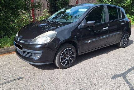 Renault Clio 185.400 km 2.100 &euro; Karlsruhe 76199