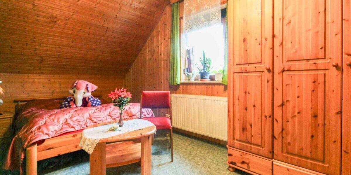 Einfamilienhaus Zeitz - 5 Zimmer, 143 m&sup2;, 325.000&euro; | Angebot:25266511