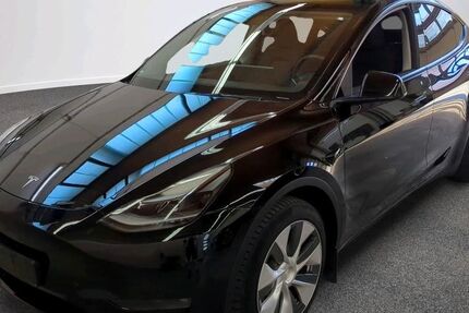 Tesla Model Y 85.612 km 33.990 &euro; Weinstadt 71384