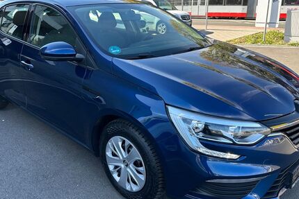 Renault Megane 76.000 km 10.680 € Duisburg 47138