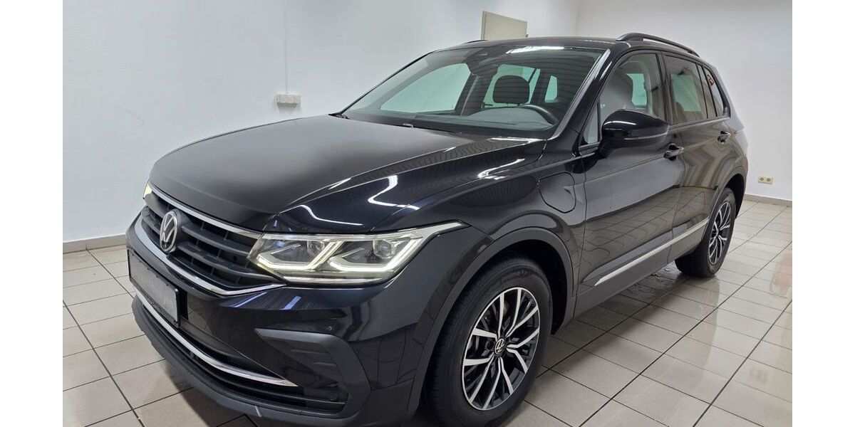 VW Tiguan 67.500 km 25.990 &euro; Chemnitz 09114
