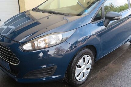 Ford Fiesta 99.880 km 4.900 &euro; Weissenfels 06667
