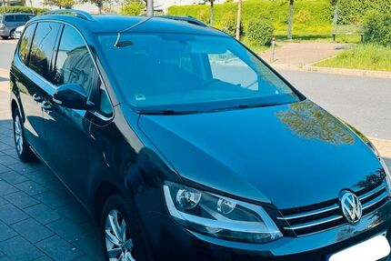 VW Sharan 164.139 km 15.300 &euro; Neuss 41470
