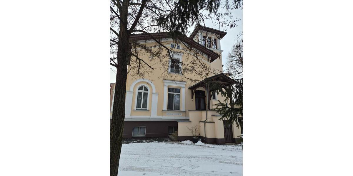 Villa Guben - 9 Zimmer, 380 m&sup2;, 750.000&euro; | Angebot:25233415