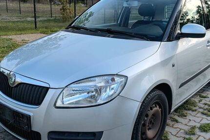Skoda Fabia 202.000 km 1.290 &euro; Berlin 14057