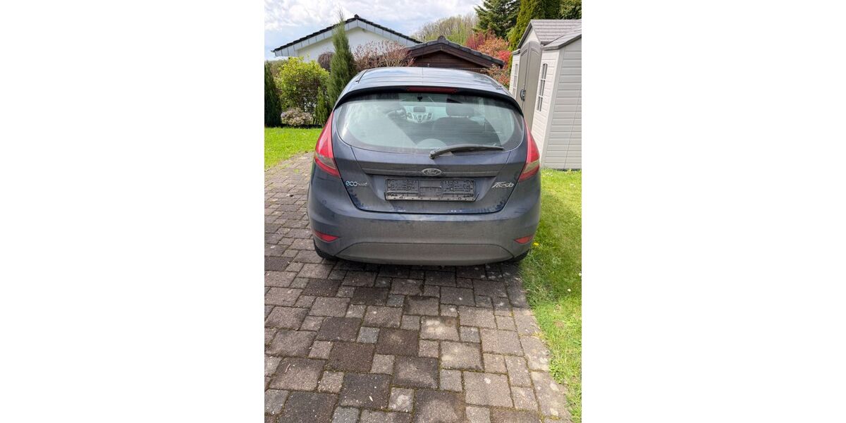 Ford Fiesta 305.000 km 2.000 &euro; Reichshof 51580