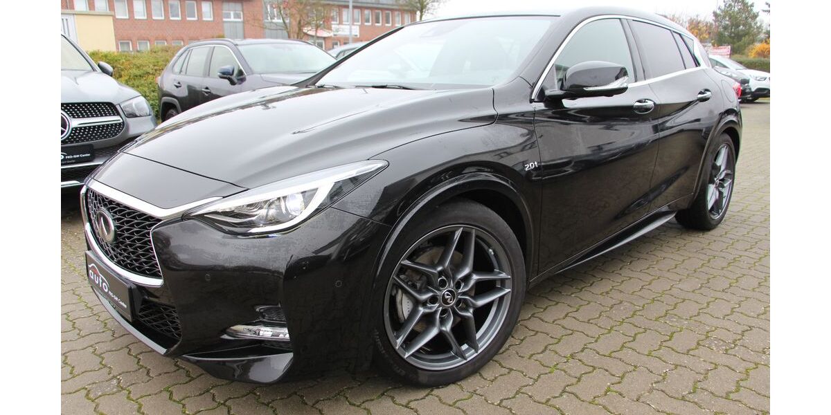 INFINITI Q30 35.488 km 26.990 € Pampow 19075