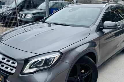 Mercedes-Benz GLA 180 88.000 km 18.200 &euro; Hamburg 20537