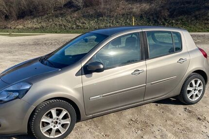 Renault Clio 121.000 km 3.600 &euro; Marktredwitz 95615