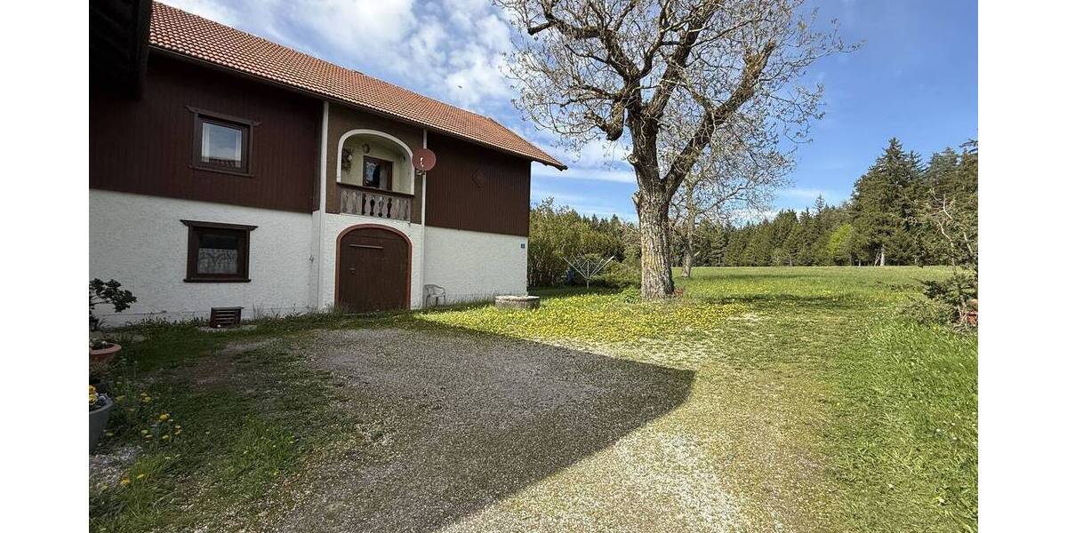 Einfamilienhaus Simbach am Inn / Kirchberg Simbach - 8 Zimmer, 215 m&sup2;, 320.000&euro; | Angebot:26817265