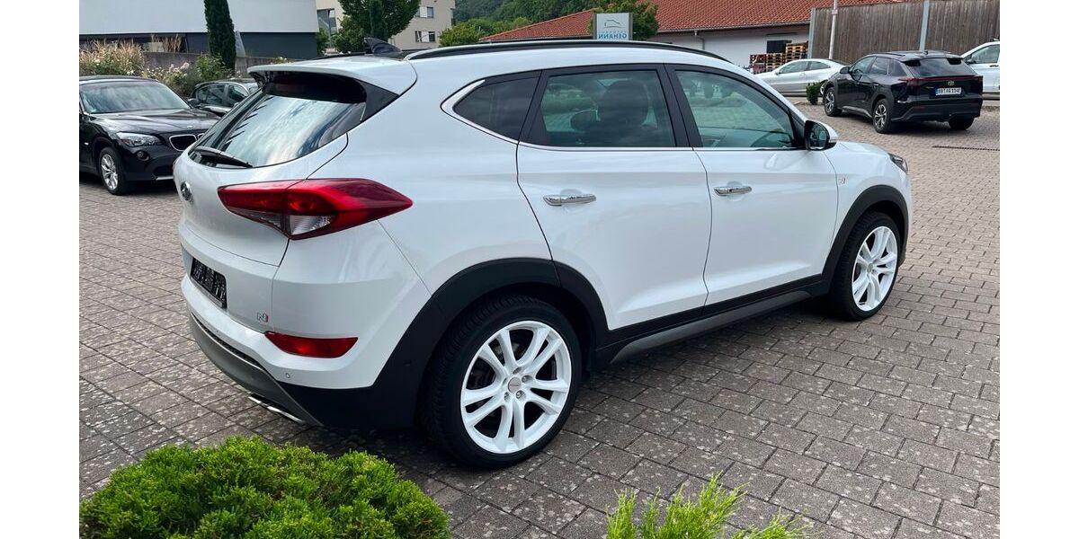 Hyundai TUCSON 136.775 km 13.490 &euro; Grafenau / Döffingen 71120