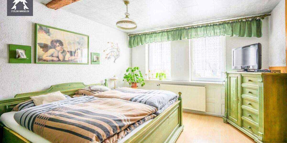 Bauernhaus, Landhaus Straßberg Straßberg - 7 Zimmer, 230 m&sup2;, 249.000&euro; | Angebot:25681797