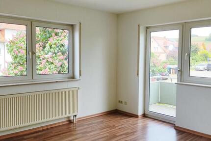 Schöne 1-Raum-Wohnung mit Balkon und Stellplatz OT Gräfinau zimmer