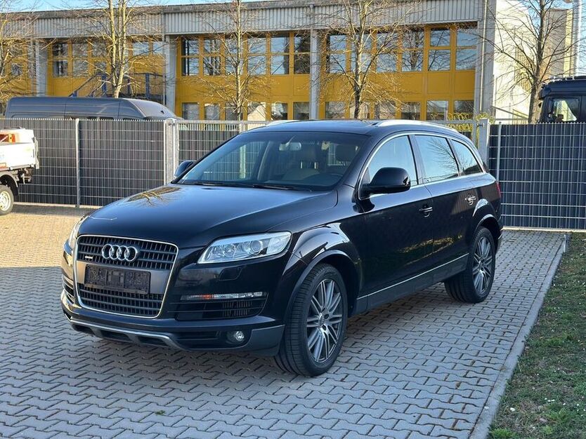 Q7
