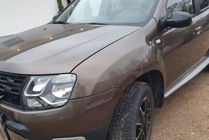 Dacia Duster 135.000 km 7.500 &euro; Hohenmölsen 06679