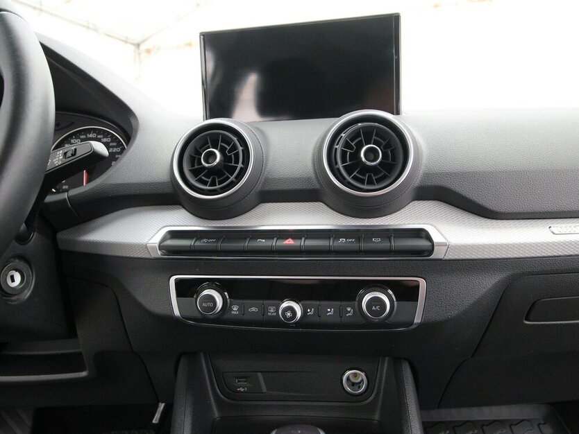 Audi Q2 35 1.5 TFSI 7-S-tronic LED+NAVI+ALU+ALARM 39.917 km 22.900 € Hagenow 19230