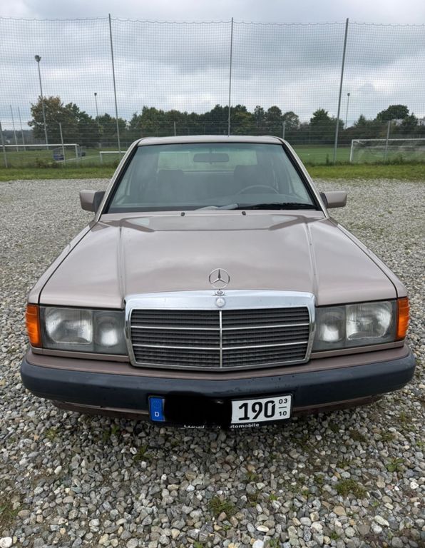 Mercedes-Benz 190 272.475 km 8.850 € Ostrach 88356