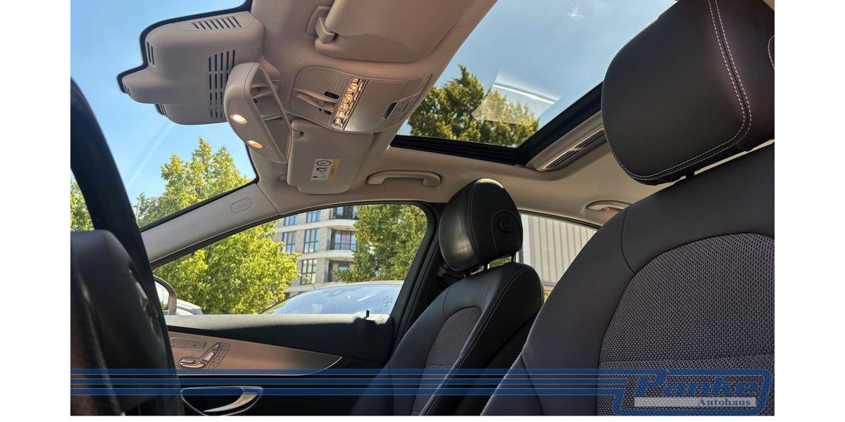 Mercedes-Benz C 180 CGI Lim. Aut.*SchiebD*HUD*LED*PDC*Memo*SH 50.435 km 17.990 &euro; Berlin 13187