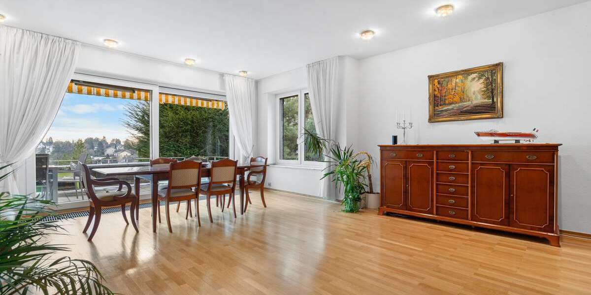 Einfamilienhaus Bergisch Gladbach - 9 Zimmer, 263 m&sup2;, 890.000&euro; | Angebot:26435904