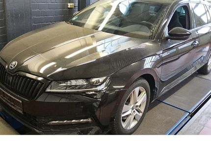 Skoda Superb 77.815 km 32.320 &euro; Aachen 52078