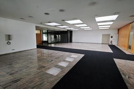 500m² Gewerbeanwesen in zentraler Lage von Landsweiler-Reden zimmer