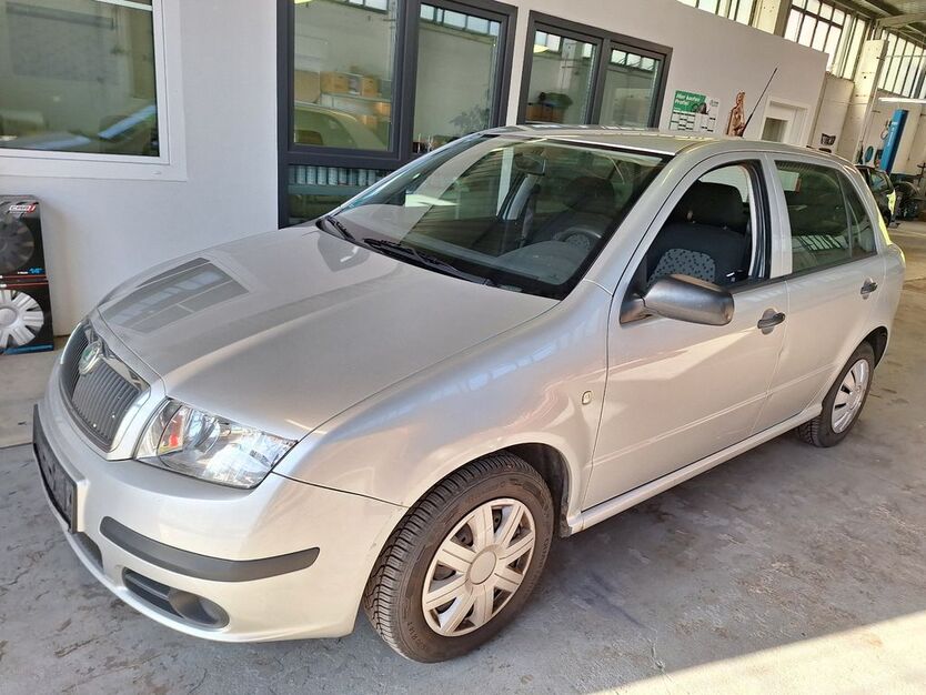 Skoda Fabia 177.206 km 2.300 € Oschersleben 39387