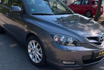 Mazda 3 147.000 km 3.480 &euro; München 81829