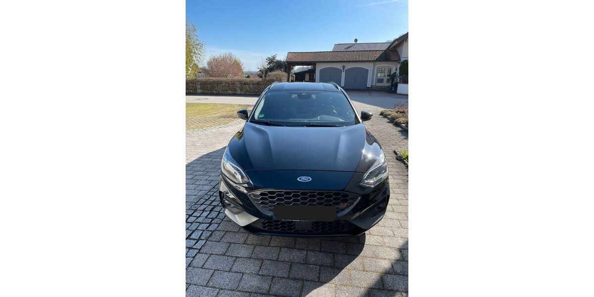 Ford Focus 73.100 km 22.000 &euro; Haiming 84533