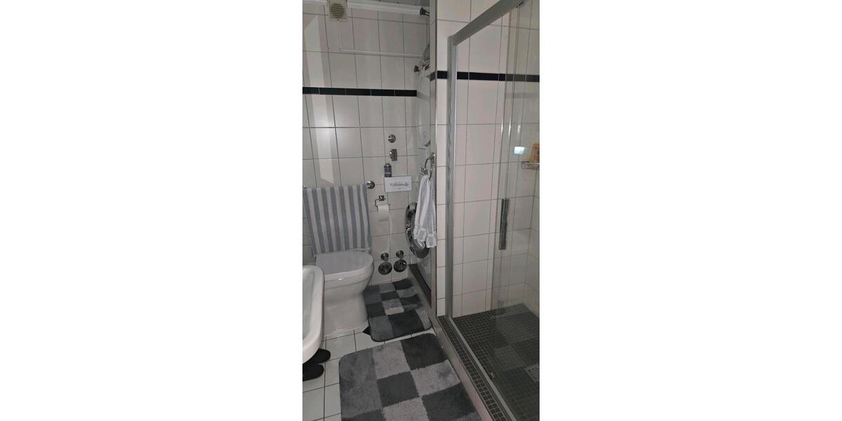 Etagenwohnung Detmold - 2 Zimmer, 106 m&sup2;, 230.000&euro; | Angebot:26122124