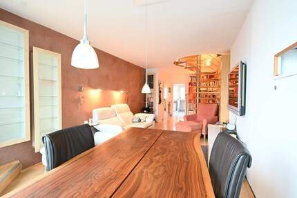 Sonnenverwöhnte, modernisierte Maisonettewohnung * Terrasse * Gäste-WC * Garage * ca. 85m² 3 zimmer